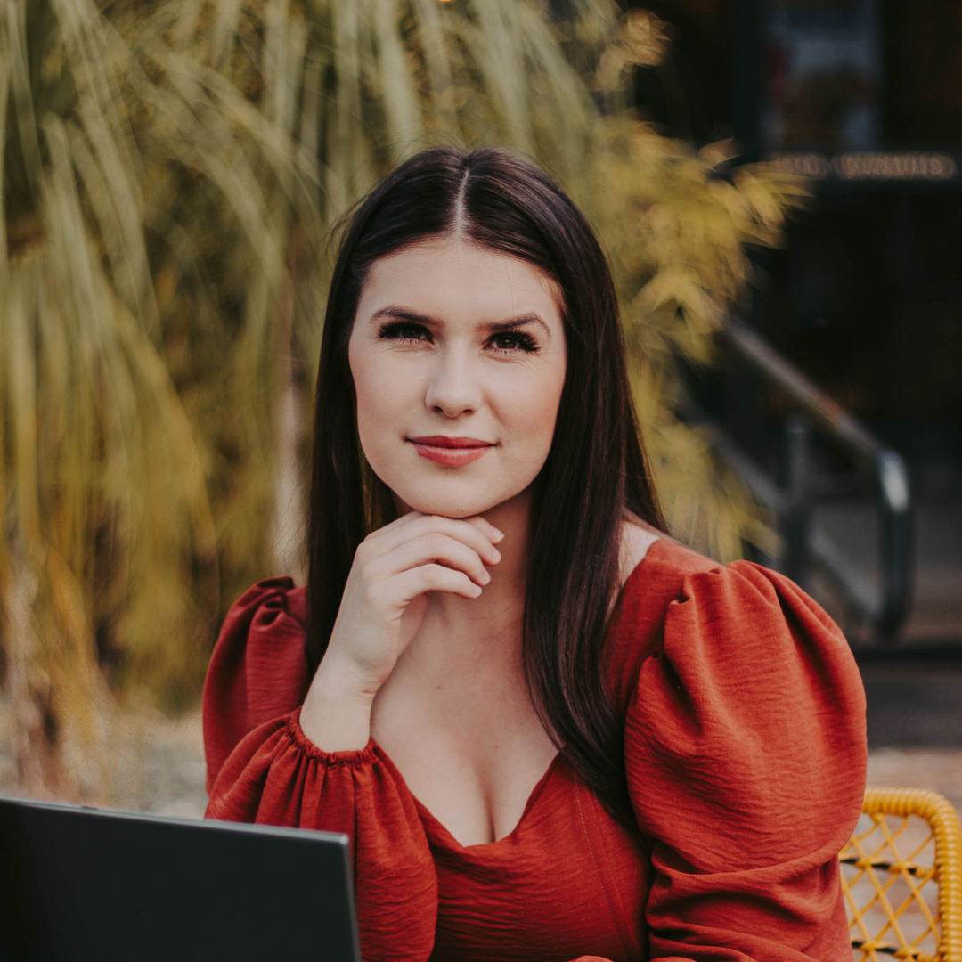 Mônica – Social Media